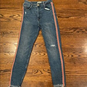 Zara Jeans w White and Red Stripe